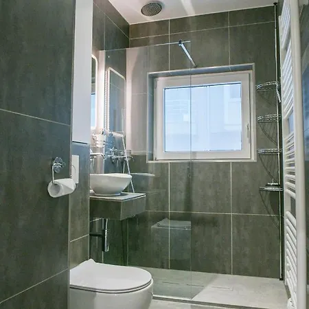 Apartment Modern Gelijkvloers Gezinsappartement *